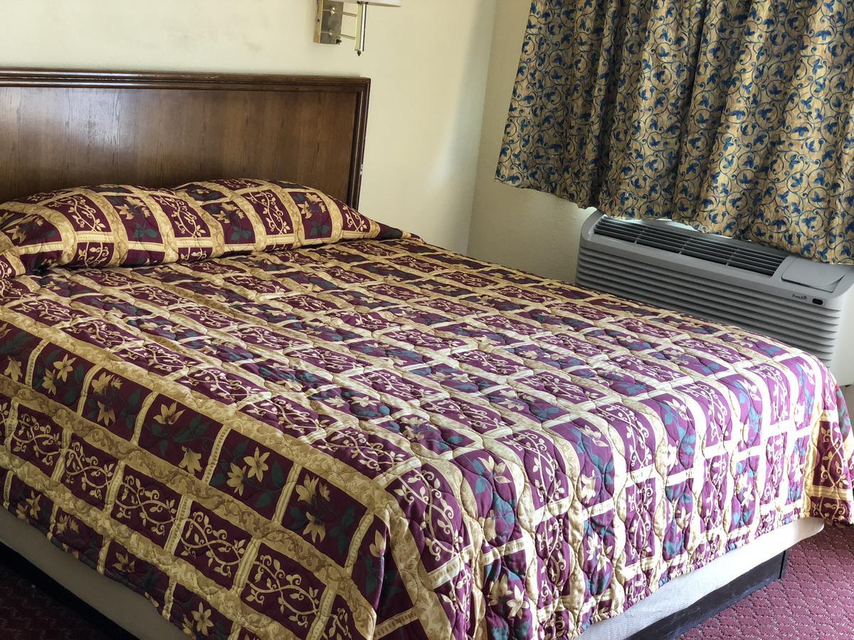 טקסרקנה Country Host Inn מראה חיצוני תמונה