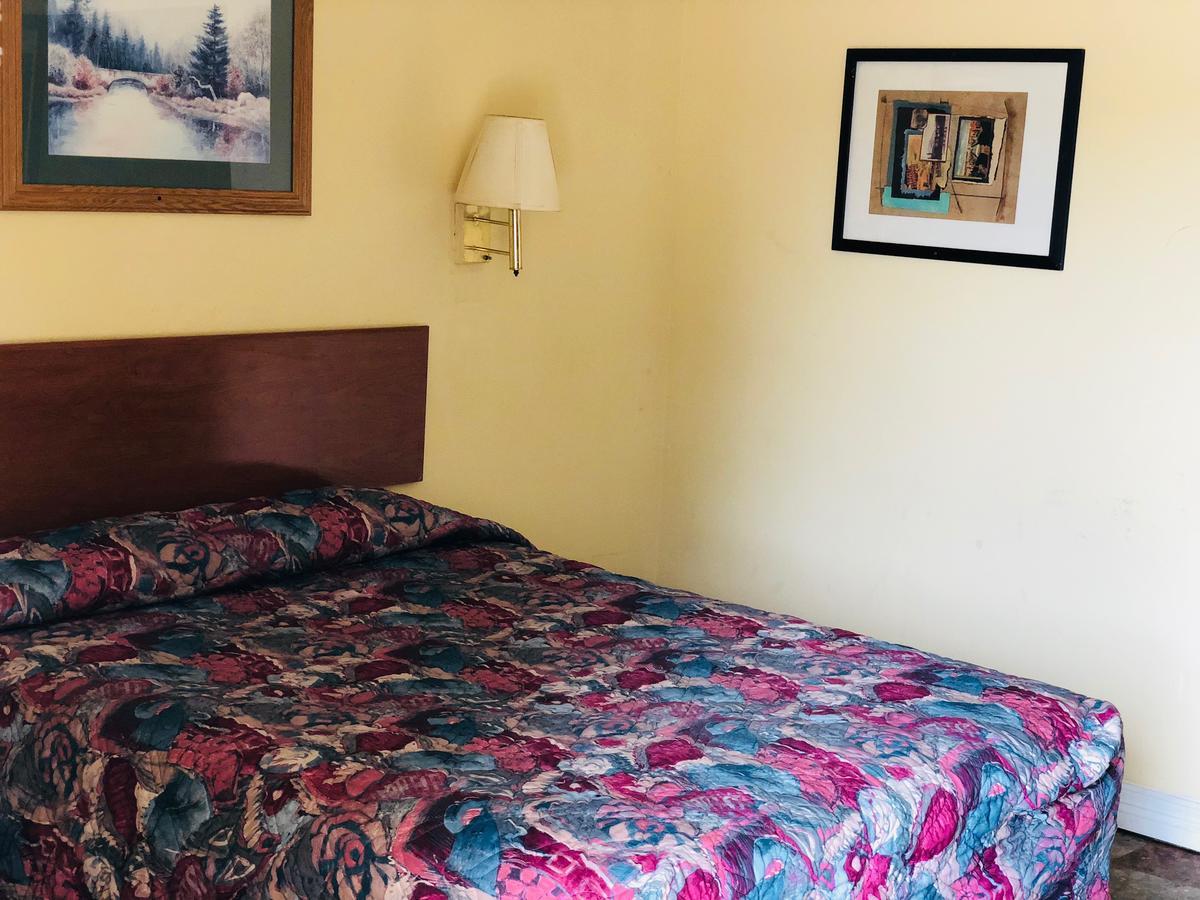 טקסרקנה Country Host Inn מראה חיצוני תמונה
